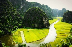 Essential Vietnam North to South